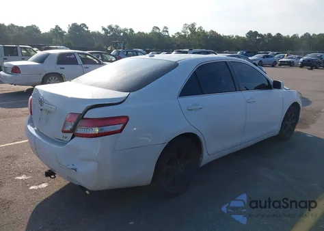 2011 Toyota Camry Se/Le/Xle z USA, uszkodzony, nr VIN 4T4BF3EK9BR098994